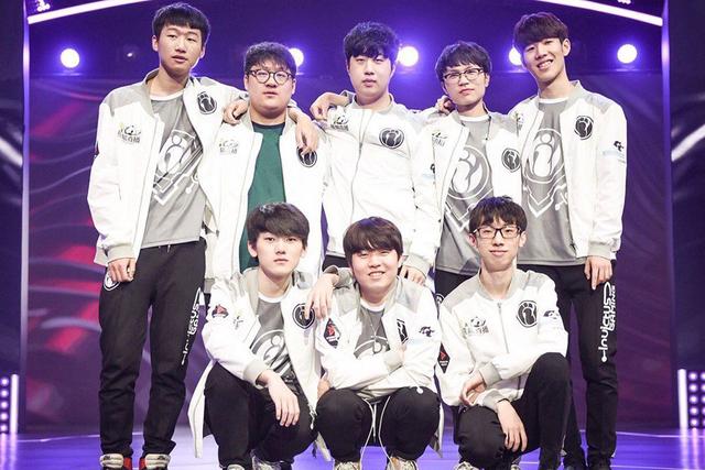 发挥团队合 发挥团队合