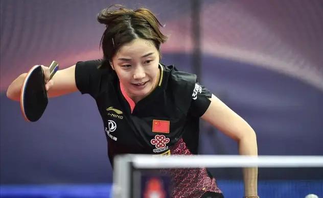 在新时代背 在新时代背