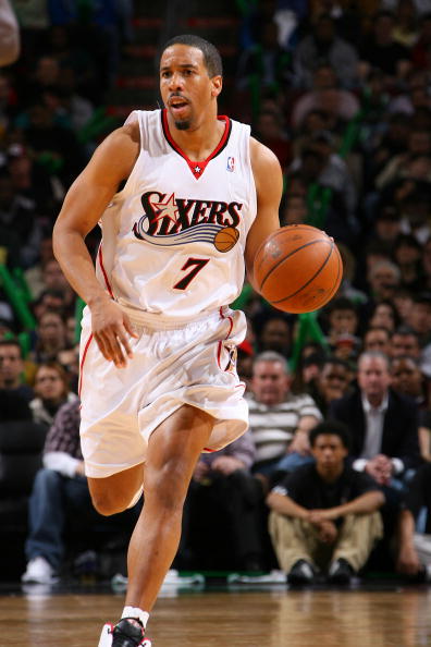 嵌入周度节 嵌入周度节